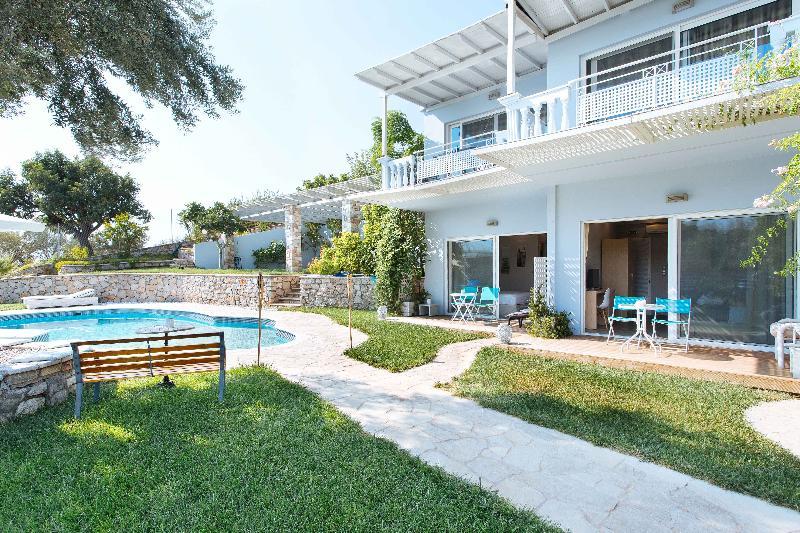 Sunny Place Resort Kranidi Exteriér fotografie